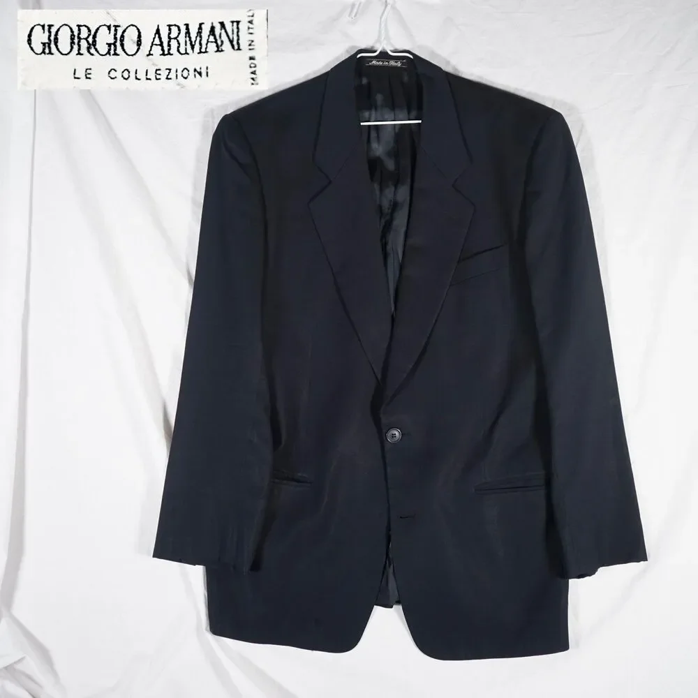 Giorgio Armani Le Collezioni Black Blazer Suit Jacket 38R Missing Button